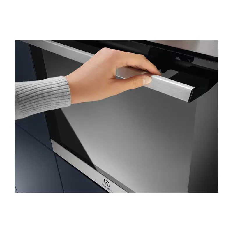 Electrolux ugradna rerna EOH4P56BX